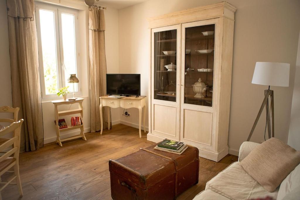 La Maison Du Bassin L'Isle-sur-la-Sorgue Luaran gambar